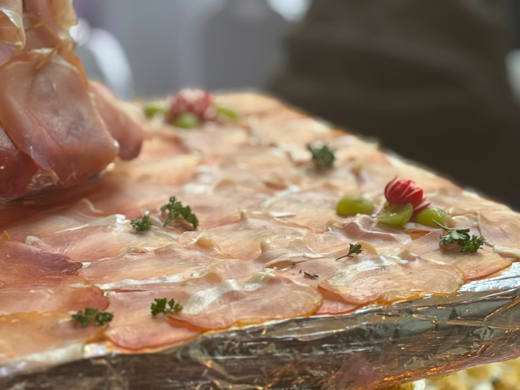 Charcuterie fine dressée par LS Traiteur